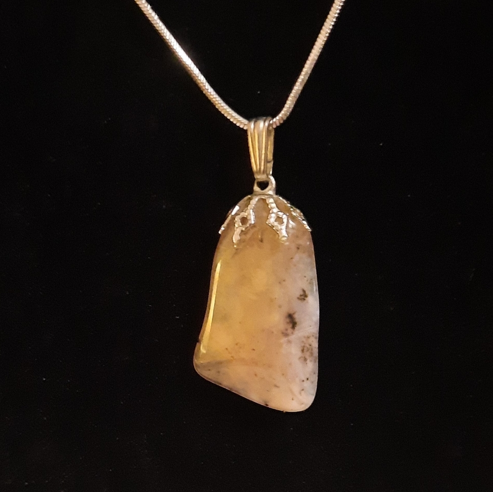 Agate pendant on silvertone choker snake chain 14in - Picture 1 of 9